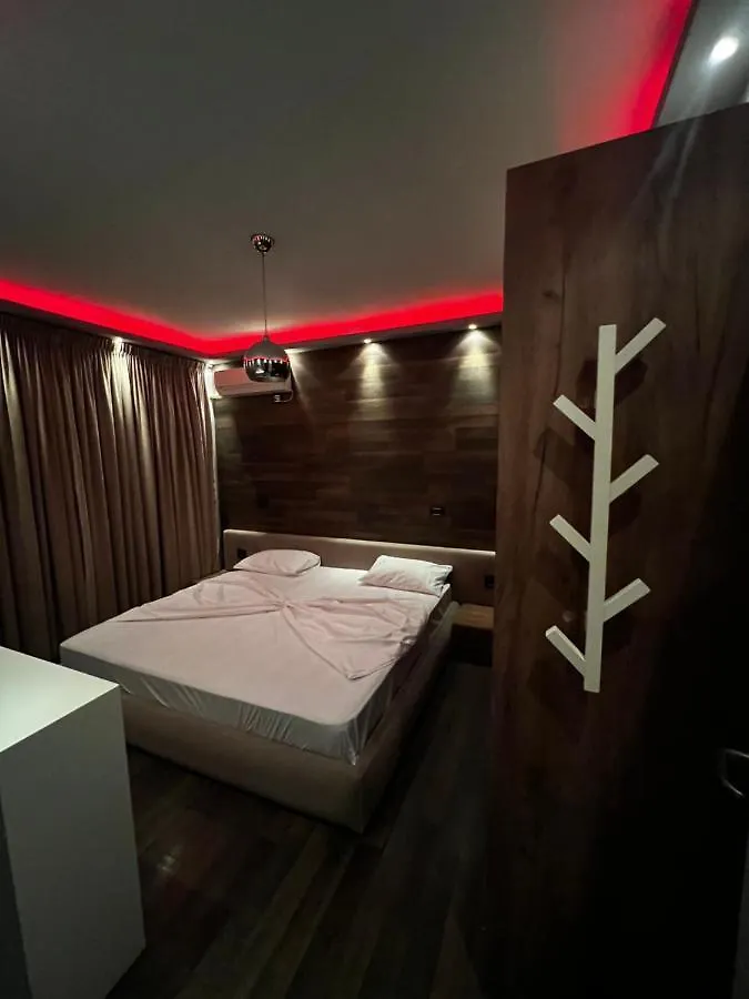 Comfort Inn Apartment Tirana Albania